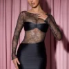 Vestito corto aderente drappeggiato con inserti in pizzo a maniche lunghe Eliette in nero Vestito corto aderente drappeggiato con inserti in pizzo a maniche lunghe Eliette in nero
