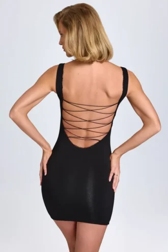 Vestito corto Aoife con bordi in pizzo modal, nero