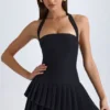 Vestito corto asimmetrico a strati con scollo all’americana Rosaria in nero