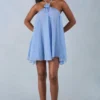 Vestito corto babydoll con scollo all’americana Evania con stampa a pois blu