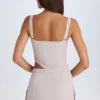 Vestito corto con cintura e cut-out Acadia in color tortora Vestito corto con cintura e cut-out Acadia in color tortora