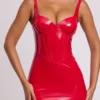 Vestito corto con corsetto in vinile e ferretti Ambrose in rosso fuoco Vestito corto con corsetto in vinile e ferretti Ambrose in rosso fuoco