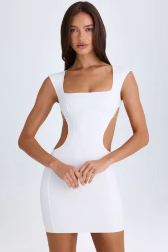 Vestito corto con cut-out e allacciatura Addison in bianco