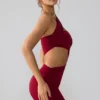 Vestito corto con cut-out e ruches in jersey elasticizzato Shyla, colore rubino Vestito corto con cut-out e ruches in jersey elasticizzato Shyla, colore rubino