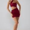 Vestito corto con cut-out e ruches in jersey elasticizzato Shyla, colore rubino Vestito corto con cut-out e ruches in jersey elasticizzato Shyla, colore rubino