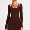 Vestito corto con reggiseno allacciato a maniche lunghe in modal a coste Caris, color cioccolato Vestito corto con reggiseno allacciato a maniche lunghe in modal a coste Caris, color cioccolato
