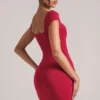 Vestito corto con scollo a cuore Alva in rosso ciliegia Vestito corto con scollo a cuore Alva in rosso ciliegia