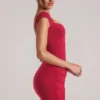 Vestito corto con scollo a cuore Alva in rosso ciliegia Vestito corto con scollo a cuore Alva in rosso ciliegia