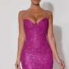 Vestito corto con scollo a cuore decorato Mischa in magenta Vestito corto con scollo a cuore decorato Mischa in magenta