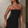 Vestito corto con scollo a fascia Brielle in nero Vestito corto con scollo a fascia Brielle in nero