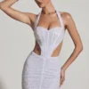 Vestito corto con scollo all’americana e cut-out decorato Lucia in bianco Vestito corto con scollo all’americana e cut-out decorato Lucia in bianco