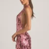 Vestito corto con scollo all’americana e paillettes Avenza in rosa Vestito corto con scollo all’americana e paillettes Avenza in rosa