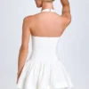 Vestito corto con scollo all’americana e ruches Maybelle in bianco Vestito corto con scollo all’americana e ruches Maybelle in bianco