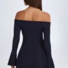 Vestito corto con spalle scoperte e cut-out Madelina in nero Vestito corto con spalle scoperte e cut-out Madelina in nero