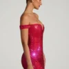 Vestito corto con spalle scoperte e decorazioni Leonora in rosso cremisi Vestito corto con spalle scoperte e decorazioni Leonora in rosso cremisi
