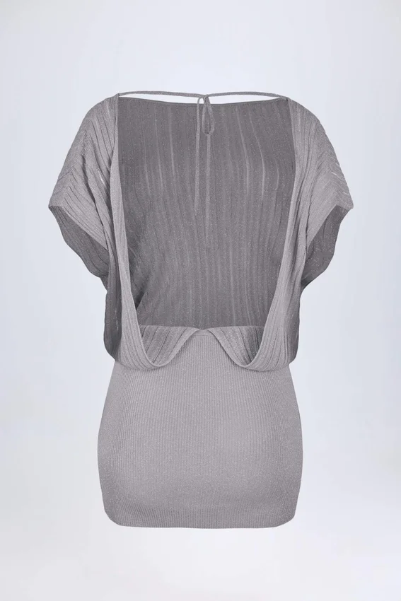 Vestito corto con spalle scoperte e maniche a pipistrello Amanita in argento Vestito corto con spalle scoperte e maniche a pipistrello Amanita in argento