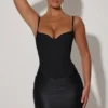 Vestito corto drappeggiato con corsetto Lovella in nero