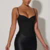 Vestito corto drappeggiato con corsetto Lovella in nero