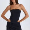 Vestito corto drappeggiato con cut-out Shiloh in nero