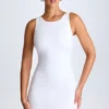 Vestito corto drappeggiato con schiena scoperta Valetta in bianco
