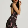 Vestito corto drappeggiato con scollo posteriore aperto e linea ad A Nalini con stampa floreale nera