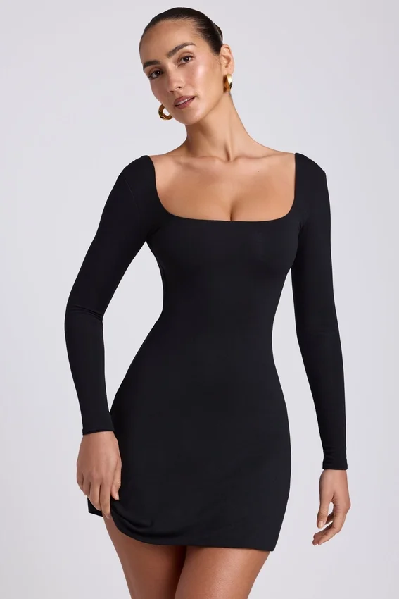Vestito corto Hope in modal con scollo quadrato e maniche lunghe, colore nero Vestito corto Hope in modal con scollo quadrato e maniche lunghe, colore nero
