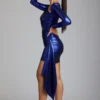 Vestito corto in jersey metallizzato con cut-out Nasira in blu elettrico