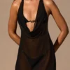 Vestito corto Iona con collo a cappuccio e schiena scoperta in nero Vestito corto Iona con collo a cappuccio e schiena scoperta in nero