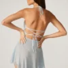 Vestito corto Juni con allacciatura sul retro in pizzo decorato, colore acquamarina