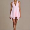 Vestito corto Mariette in chiffon premium con scollo a V e schiena scoperta in rosa confetto