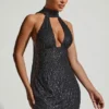 Vestito corto nero Henrietta con scollo all’americana e dettagli decorativi a forma di sciarpa