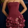 Vestito corto senza spalline con corpetto a balze e stampa floreale marrone