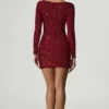 Vestito corto Sephina con scollo a cuore decorato in rosso