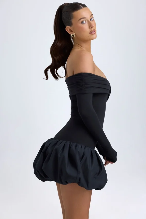 Vestito corto Serra in modal con spalle scoperte e orlo a palloncino, colore nero Vestito corto Serra in modal con spalle scoperte e orlo a palloncino, colore nero