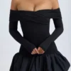 Vestito corto Serra in modal con spalle scoperte e orlo a palloncino, colore nero Vestito corto Serra in modal con spalle scoperte e orlo a palloncino, colore nero