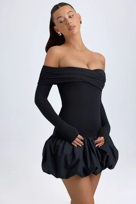 Vestito corto Serra in modal con spalle scoperte e orlo a palloncino, colore nero Vestito corto Serra in modal con spalle scoperte e orlo a palloncino, colore nero