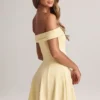 Vestito Jaida in modal con spalle scoperte e linea ad A in color sorbetto al limone Vestito Jaida in modal con spalle scoperte e linea ad A in color sorbetto al limone