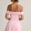 Vestito Jaida in modal con spalle scoperte e linea ad A in rosa confetto Vestito Jaida in modal con spalle scoperte e linea ad A in rosa confetto
