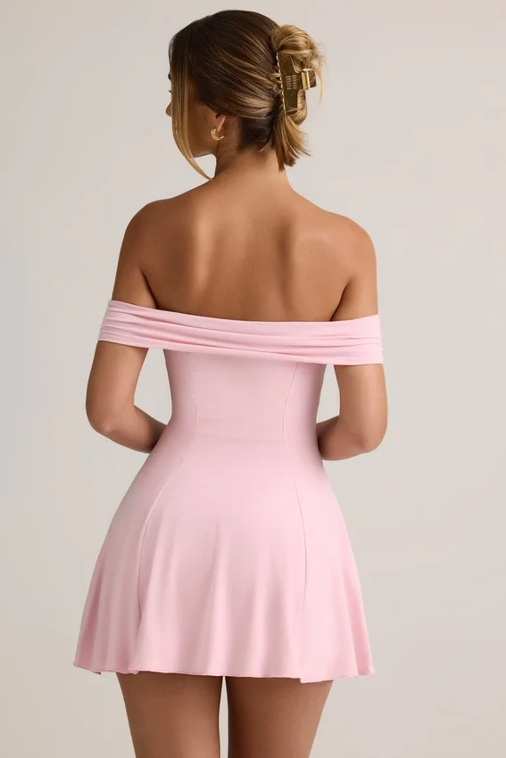 Vestito Jaida in modal con spalle scoperte e linea ad A in rosa confetto Vestito Jaida in modal con spalle scoperte e linea ad A in rosa confetto