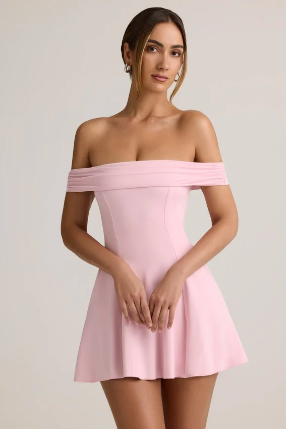 Vestito Jaida in modal con spalle scoperte e linea ad A in rosa confetto Vestito Jaida in modal con spalle scoperte e linea ad A in rosa confetto