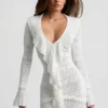 Vestito Jolessa in maglia pointelle con bordi arricciati, bianco Vestito Jolessa in maglia pointelle con bordi arricciati, bianco