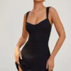 Vestito Jolie con scollo a cuore in nero Vestito Jolie con scollo a cuore in nero