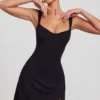 Vestito Jolie con scollo a cuore in nero Vestito Jolie con scollo a cuore in nero