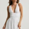 Vestito Kaelis con scollo profondo e incrocio sulla schiena, bianco Vestito Kaelis con scollo profondo e incrocio sulla schiena, bianco