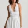 Vestito Kaelis con scollo profondo e incrocio sulla schiena, bianco Vestito Kaelis con scollo profondo e incrocio sulla schiena, bianco