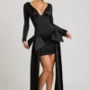 Vestito Karelyn con fiocco e arricciature in nero Vestito Karelyn con fiocco e arricciature in nero