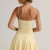 Vestito Kelbie in modal arricciato a trapezio in giallo crema Vestito Kelbie in modal arricciato a trapezio in giallo crema