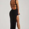 Vestito lungo a fascia con decorazioni Belgravia in nero Vestito lungo a fascia con decorazioni Belgravia in nero