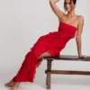 Vestito lungo a fascia con volant Nevali in rosso Vestito lungo a fascia con volant Nevali in rosso