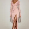 Vestito lungo Carmina con scollo a V smerlato in pizzo, colore rosa Vestito lungo Carmina con scollo a V smerlato in pizzo, colore rosa